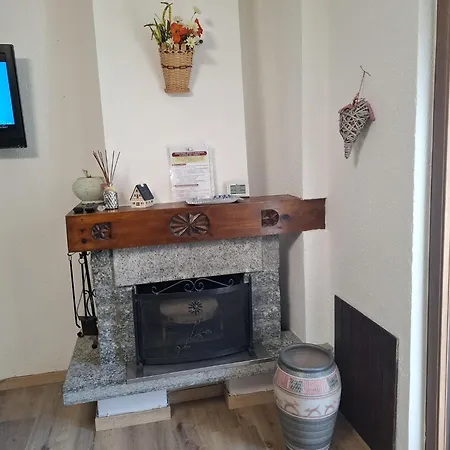 Petit Maison -